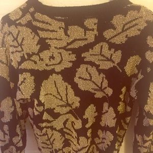 Black and gold women’s sweater